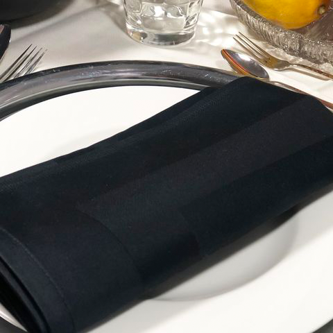 Gastro-Serviette schwarz 50x50 Gastro-Serviette schwarz Atlasstreifen-50x50
