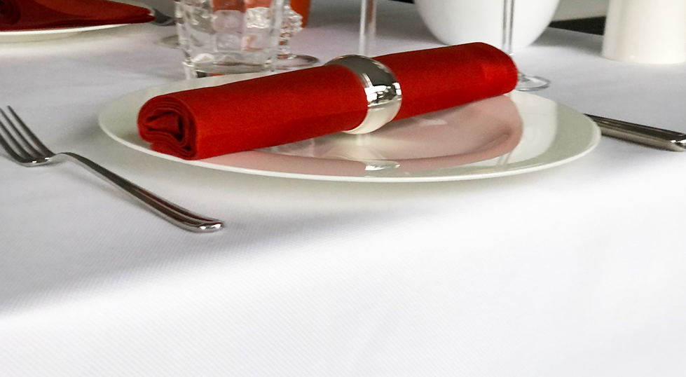 Gastronomie-Tischdecke uni weiss mit Korbgefecht