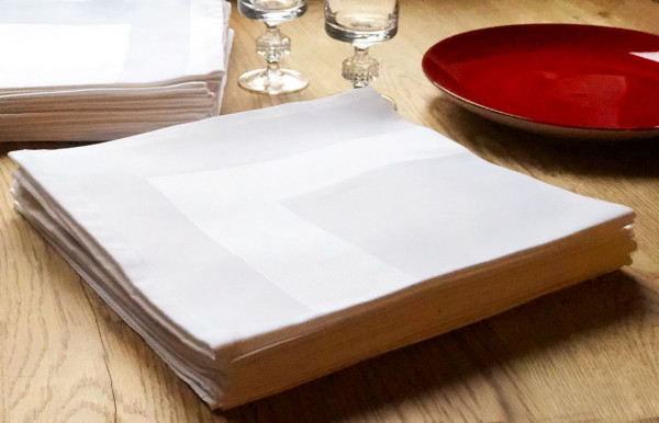 Gastronomie-Serviette weiß, mit Atlaskante 50x50cm